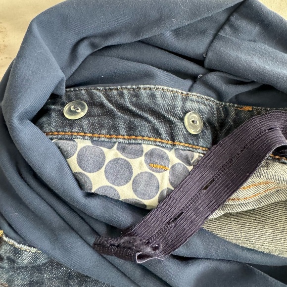 Boden blue dark wash adjustable straps full belly panel maternity jeans, size 6 - Picture 7 of 14